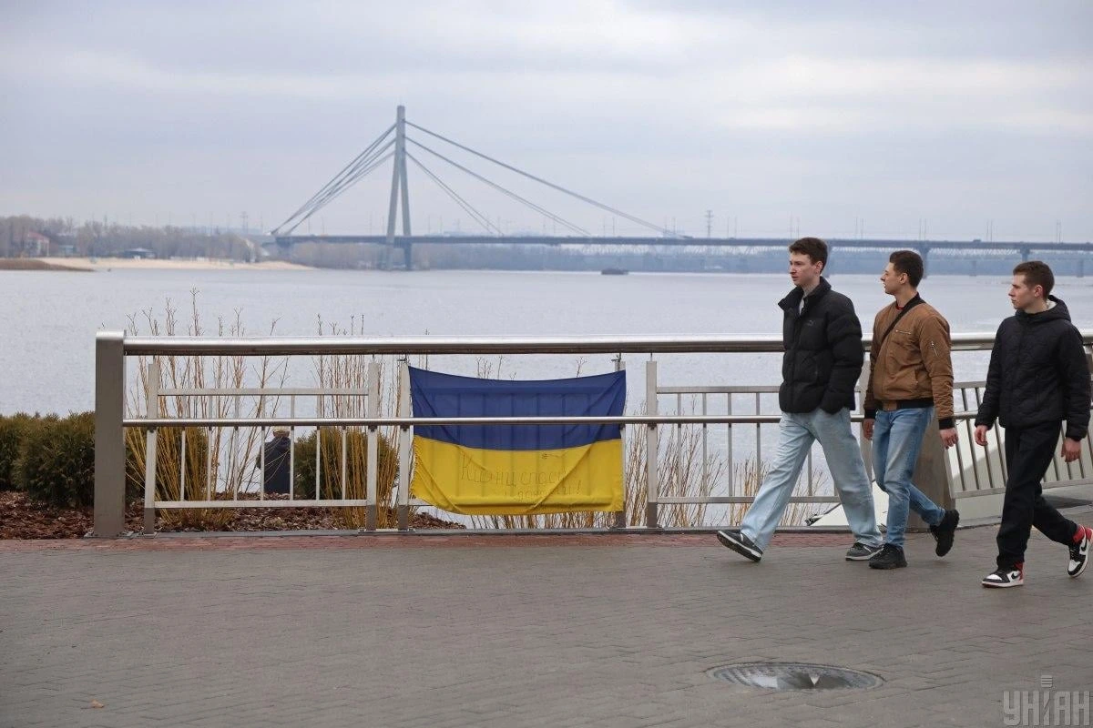 Більшість українців очікують погіршення ситуації взимку, – опитування